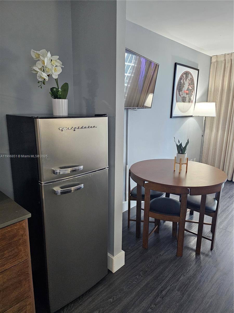 Apartment for rent at 19201 Collins Ave #324, North Miami Beach, FL 33160