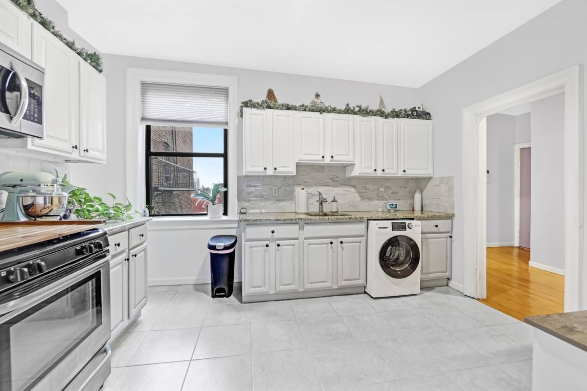 Apartment for rent at 1200 Central Ave, Union City, NJ 07087