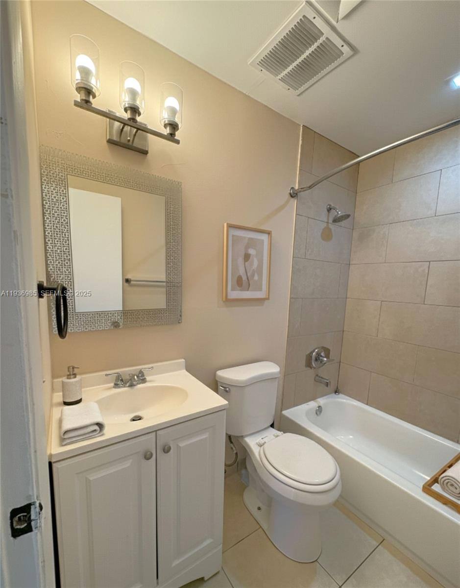 Apartment for rent at 50 W 31st St #203, Hialeah, FL 33012