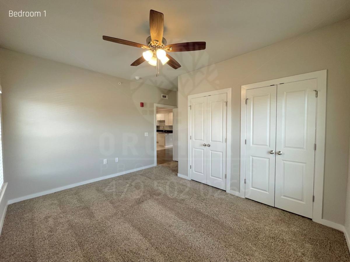 Apartment for rent at 1900 E Brookview Circle, Siloam Springs, AR 72761
