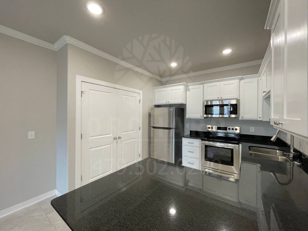 Apartment for rent at 1900 E Brookview Circle, Siloam Springs, AR 72761