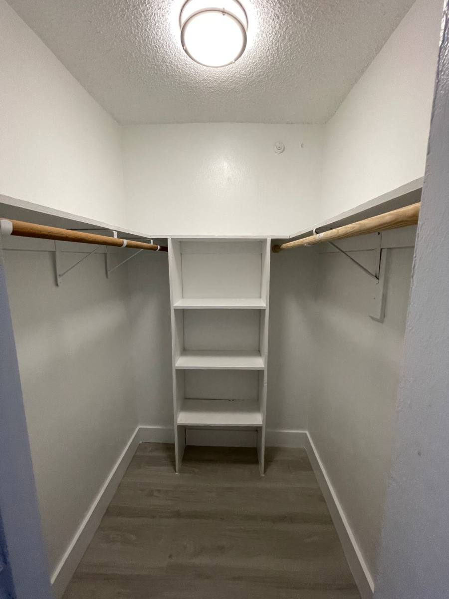 Apartment for rent at 1720 Cleveland St, Hollywood, FL 33020