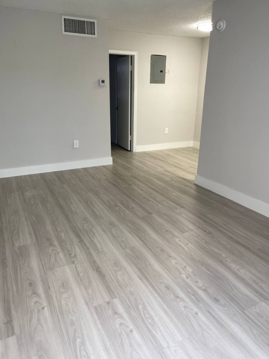 Apartment for rent at 1720 Cleveland St, Hollywood, FL 33020