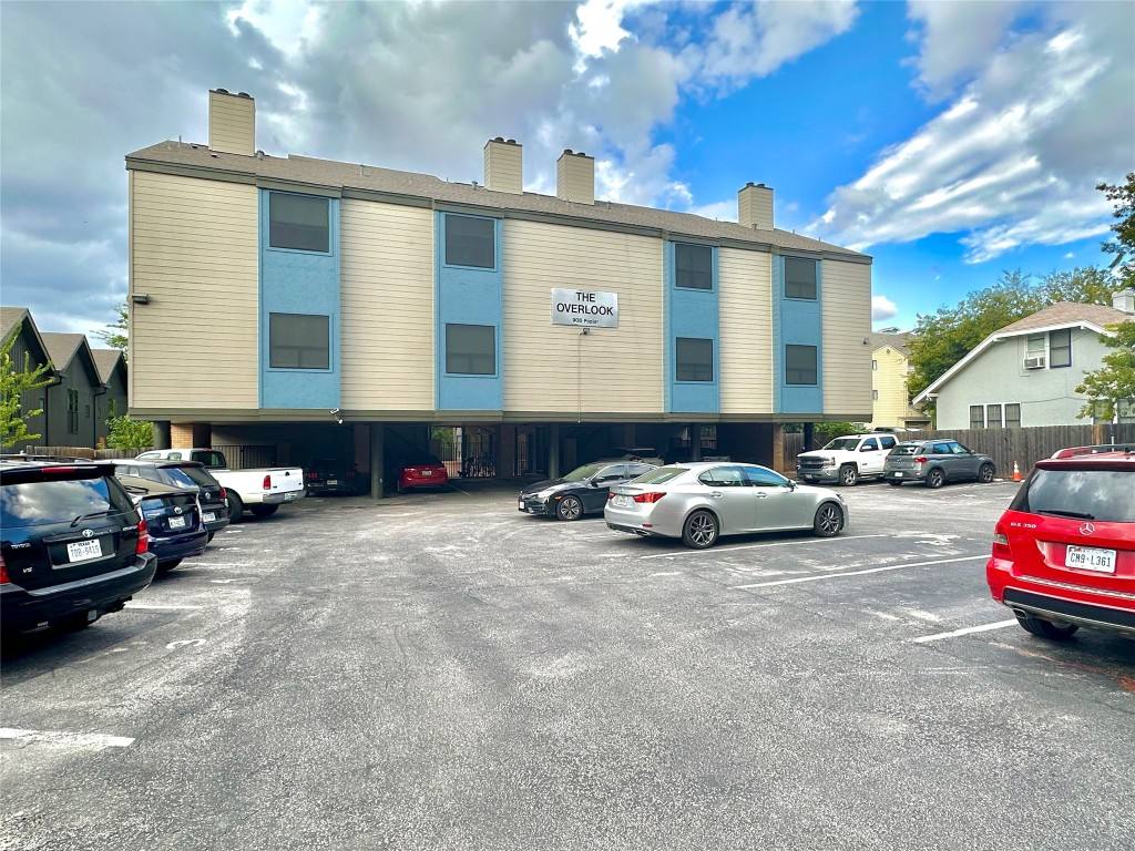 Condo for rent at 908 Poplar St #308, Austin, TX 78705