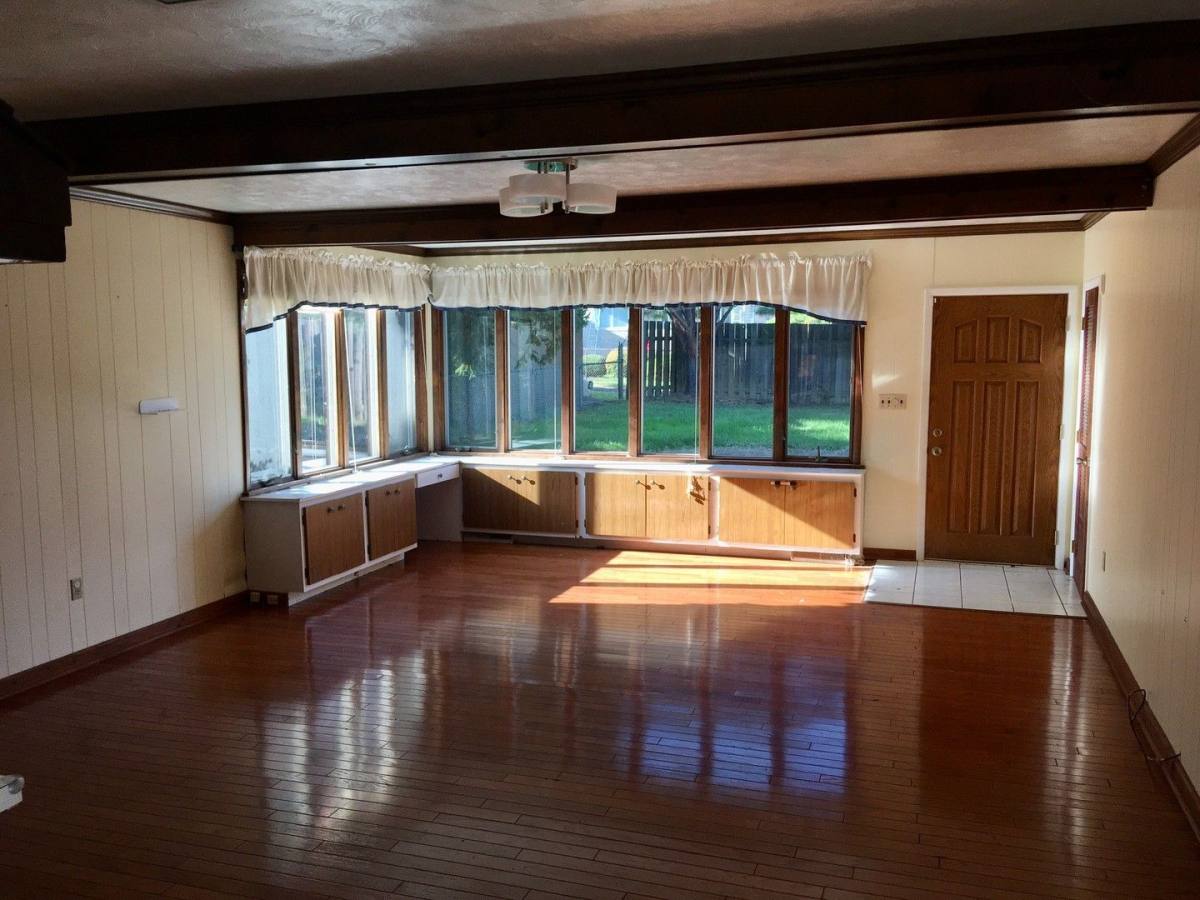 House for rent at 7009 Church St, Pittsburgh, PA 15218