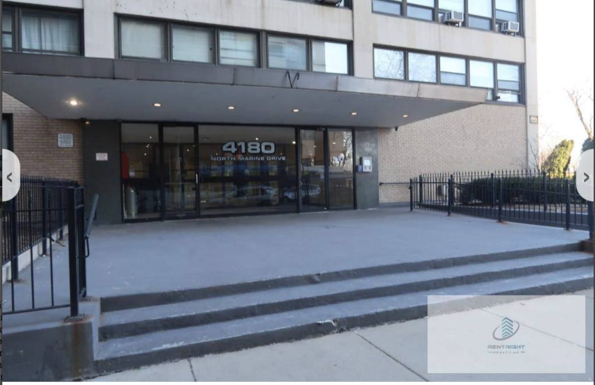 Apartment for rent at 4180 N Marine Dr, Chicago, IL 60613