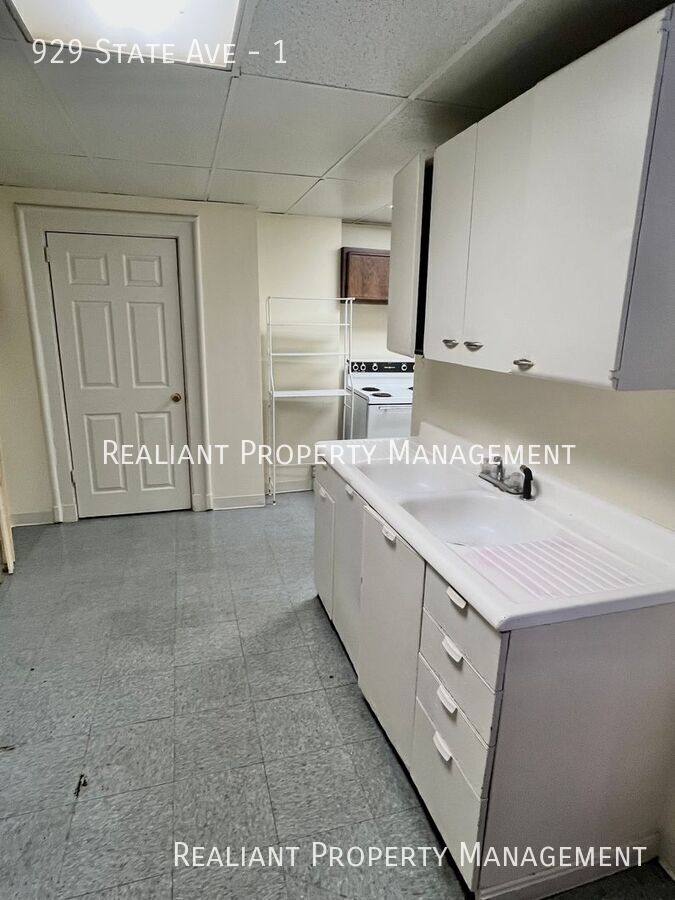Apartment for rent at 929 State Ave #1, Cincinnati, OH 45205