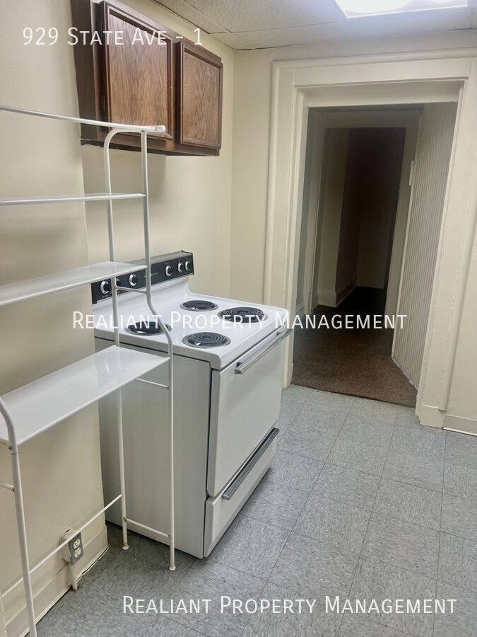 Apartment for rent at 929 State Ave #1, Cincinnati, OH 45205