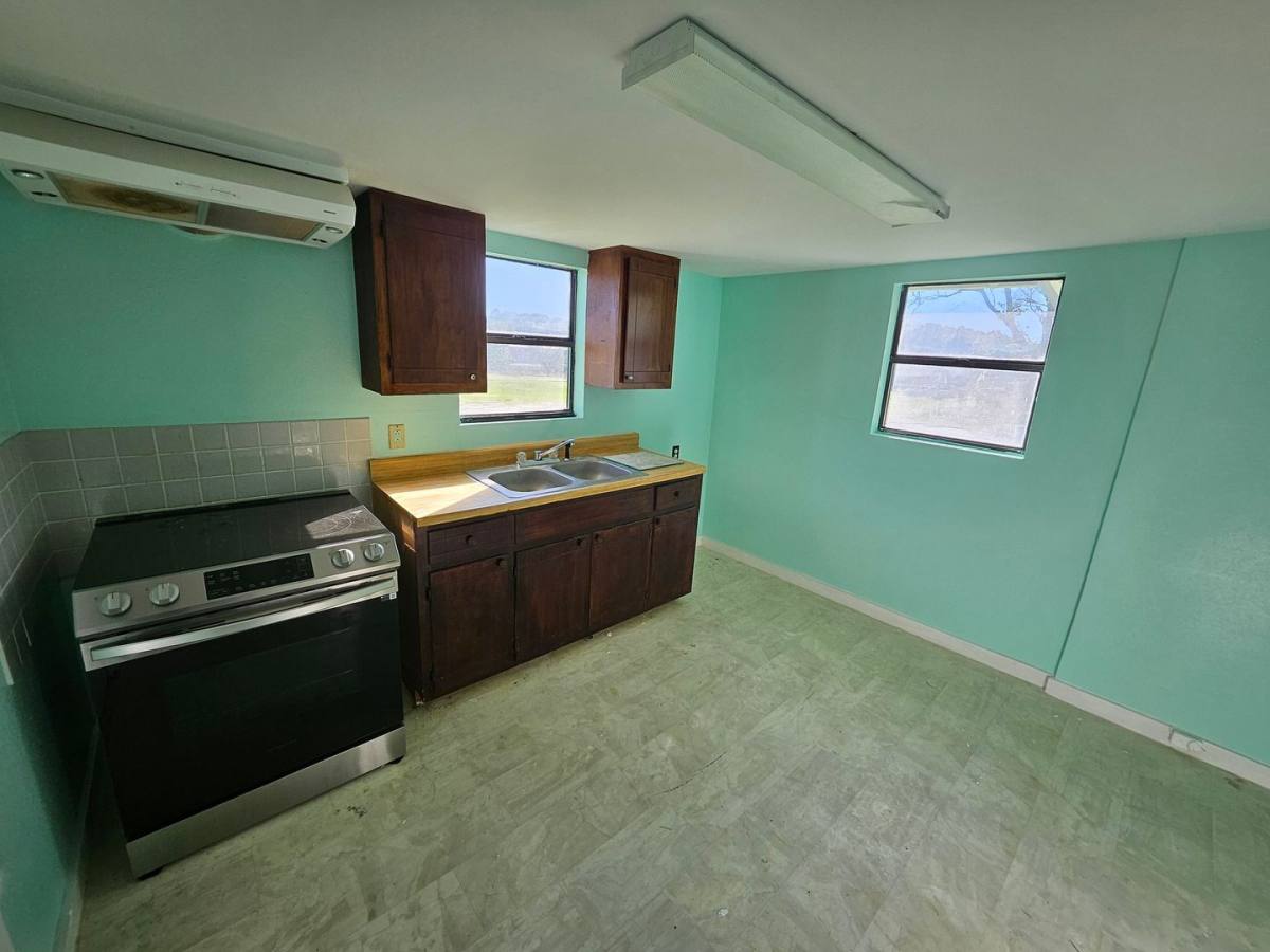 House for rent at 100 Lake St, New Llano, LA 71461