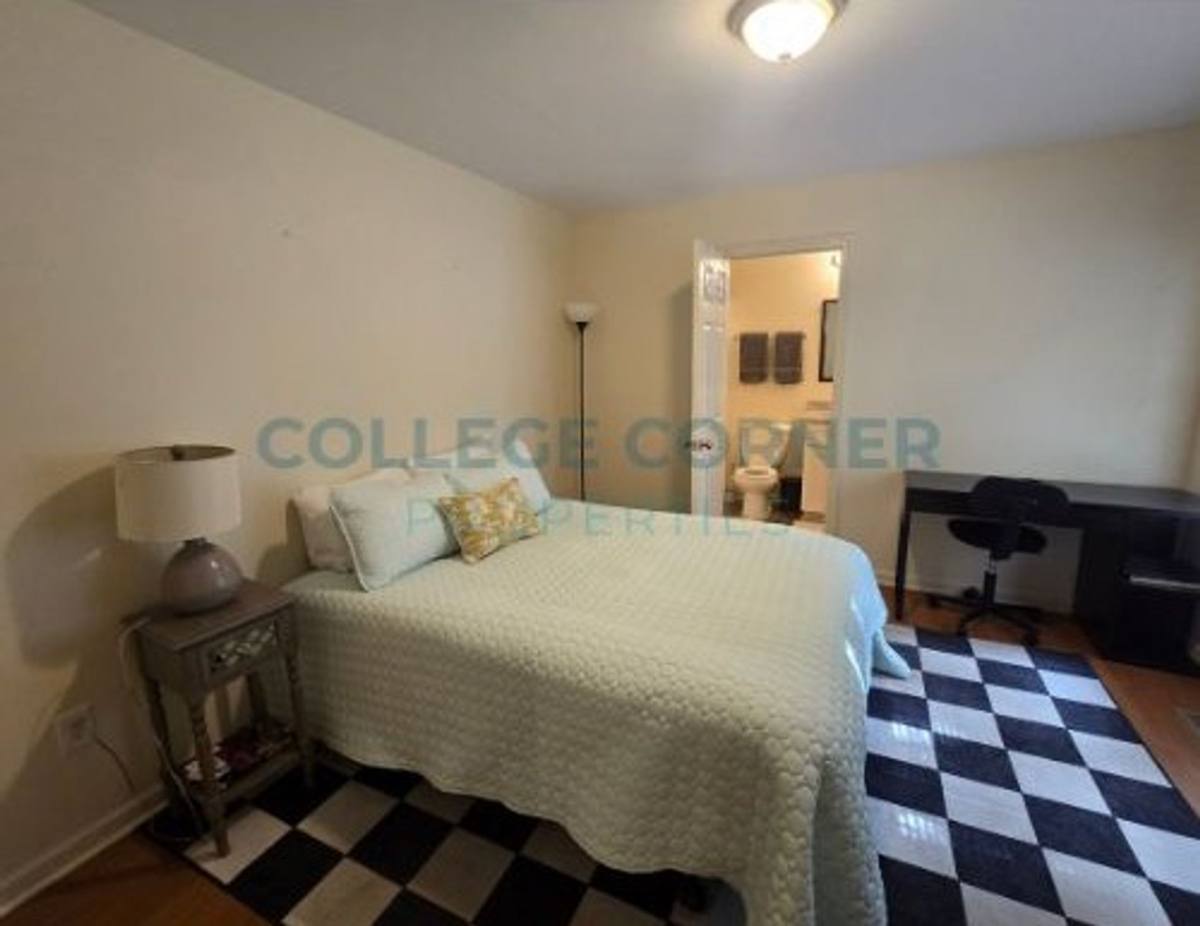 Apartment for rent at 1048 Ranch Dr, Winston Salem, NC 27106