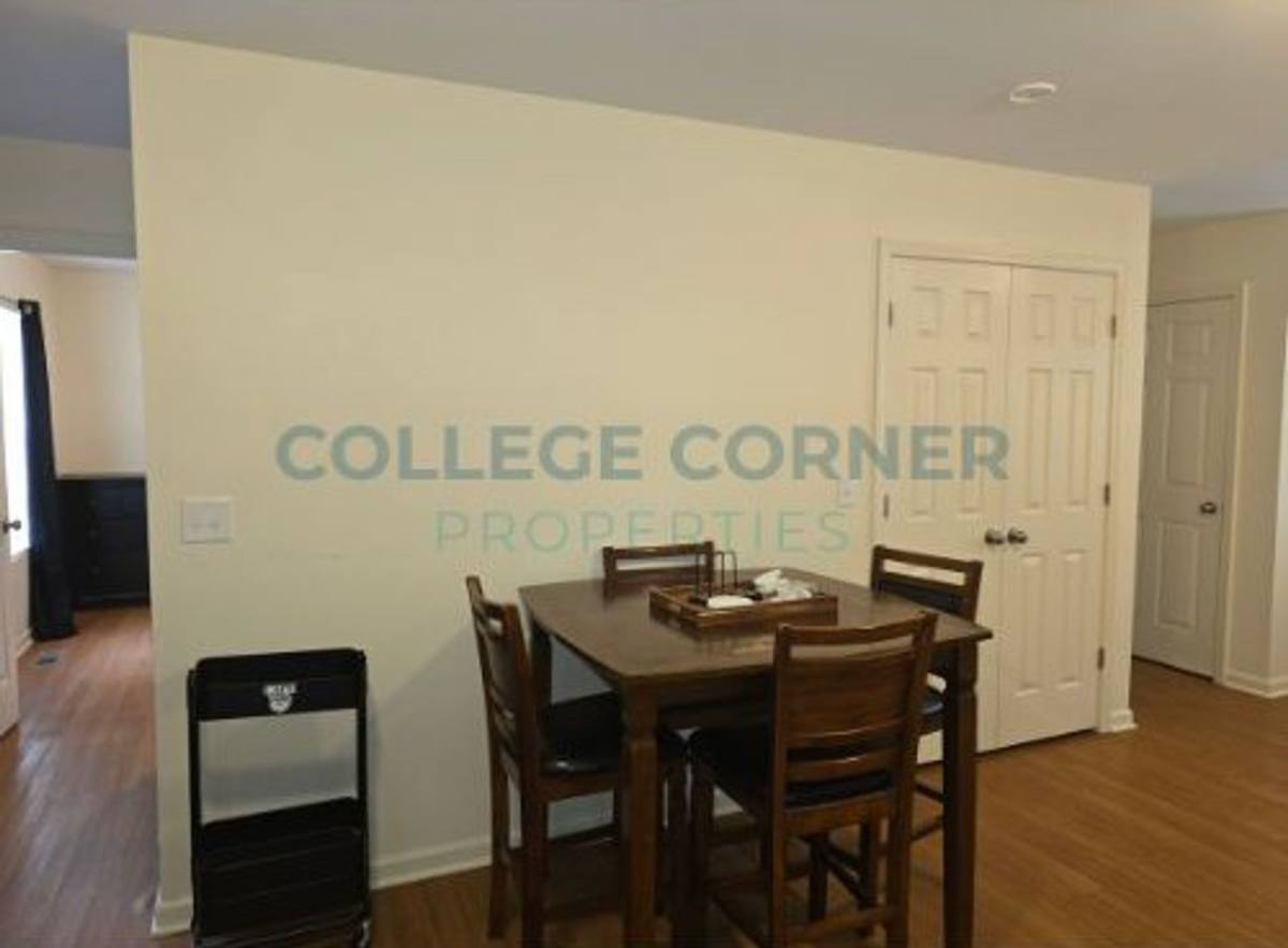 Apartment for rent at 1048 Ranch Dr, Winston Salem, NC 27106