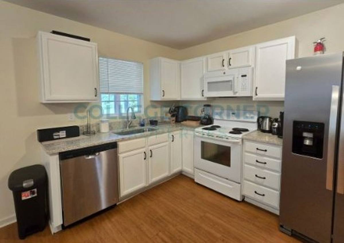 Apartment for rent at 1048 Ranch Dr, Winston Salem, NC 27106