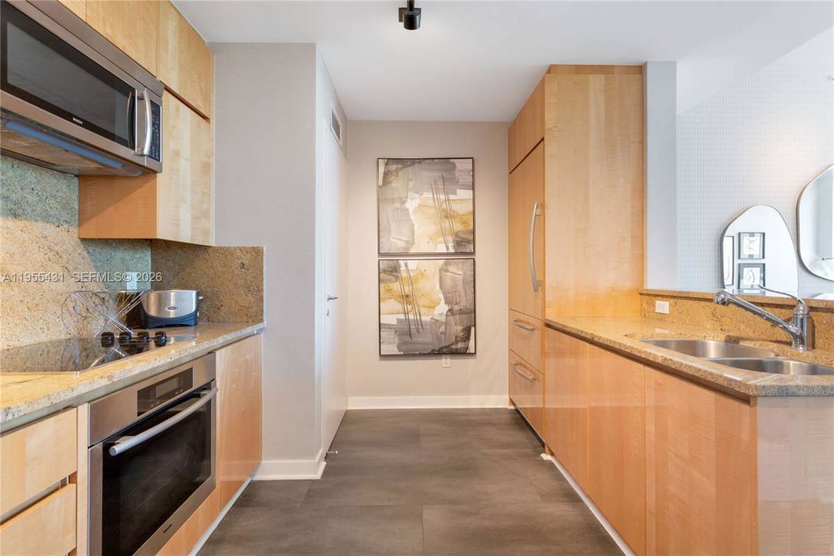Apartment for rent at 50 S Pointe Dr, Miami Beach, FL 33139