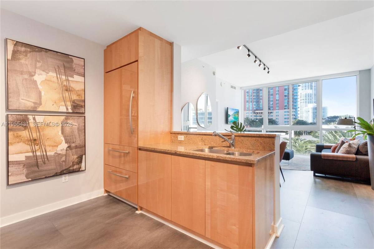 Apartment for rent at 50 S Pointe Dr, Miami Beach, FL 33139