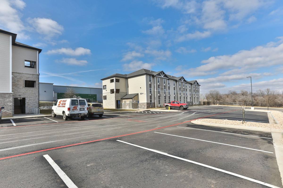 Apartment for rent at 1435 W Talmage St, Springfield, MO 65803