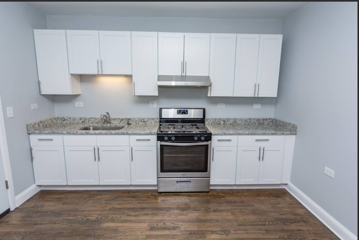 Apartment for rent at 6429 S Stewart Ave, Chicago, IL 60621
