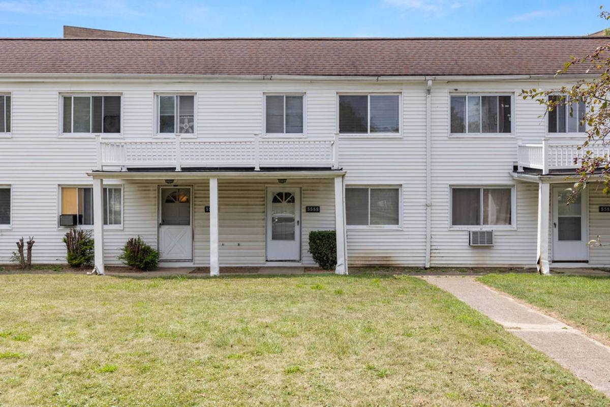Apartment for rent at 5568 Perkins Rd, Bedford, OH 44146