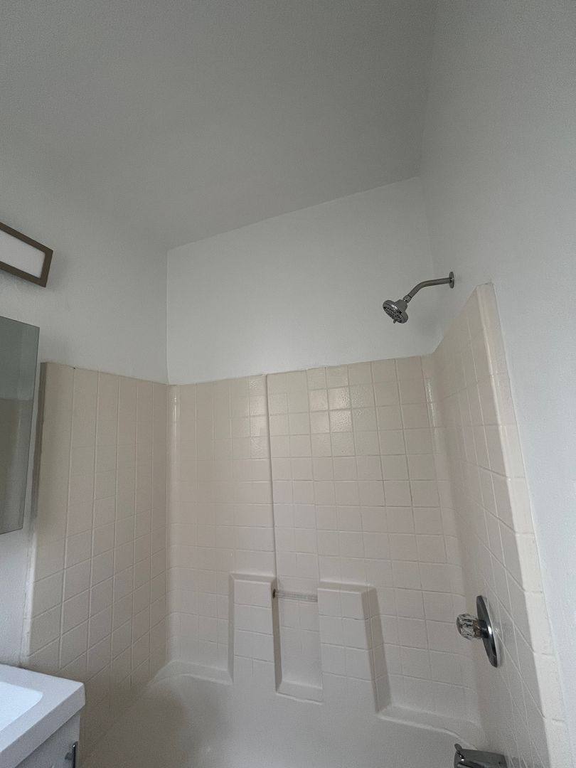 Apartment for rent at 842 Alamitos Ave, Long Beach, CA 90813