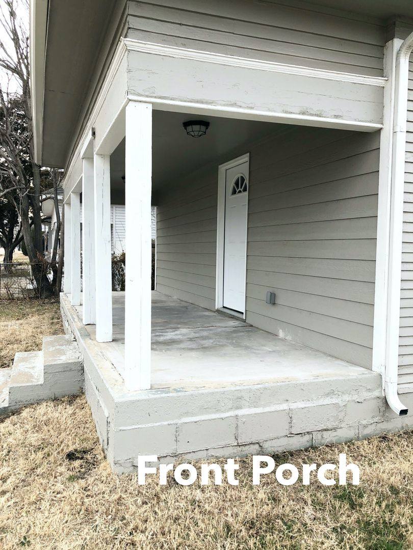 House for rent at 802 W McCormick St, Wichita, KS 67213