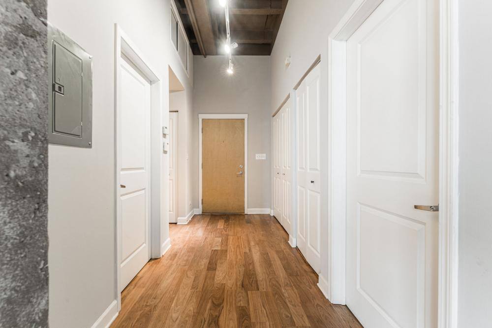 Apartment for rent at 4131 W Belmont Ave #413, Chicago, IL 60641