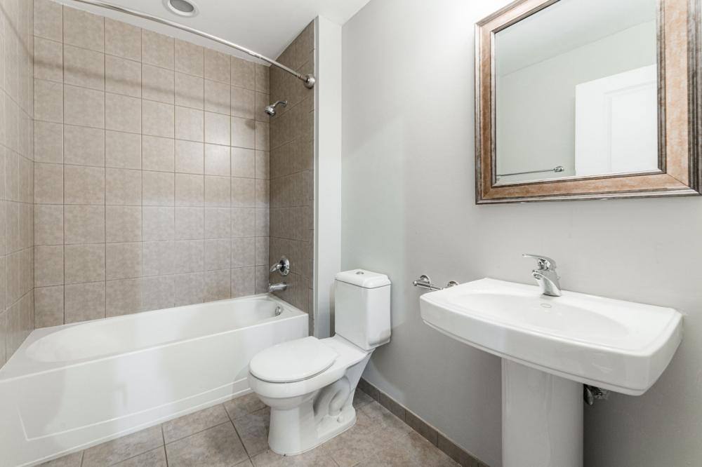 Apartment for rent at 4131 W Belmont Ave #413, Chicago, IL 60641