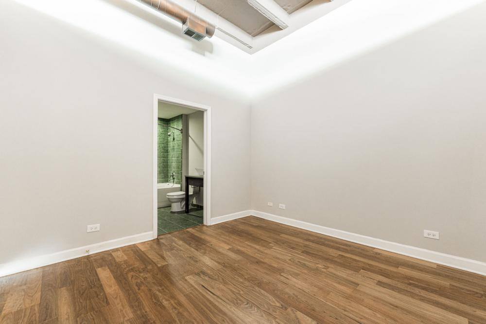 Apartment for rent at 4131 W Belmont Ave #413, Chicago, IL 60641
