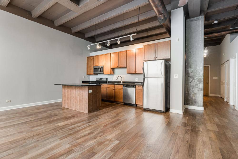 Apartment for rent at 4131 W Belmont Ave #413, Chicago, IL 60641