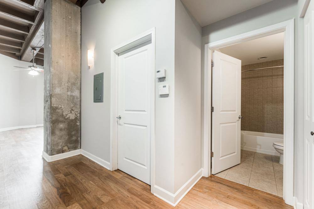 Apartment for rent at 4131 W Belmont Ave #413, Chicago, IL 60641