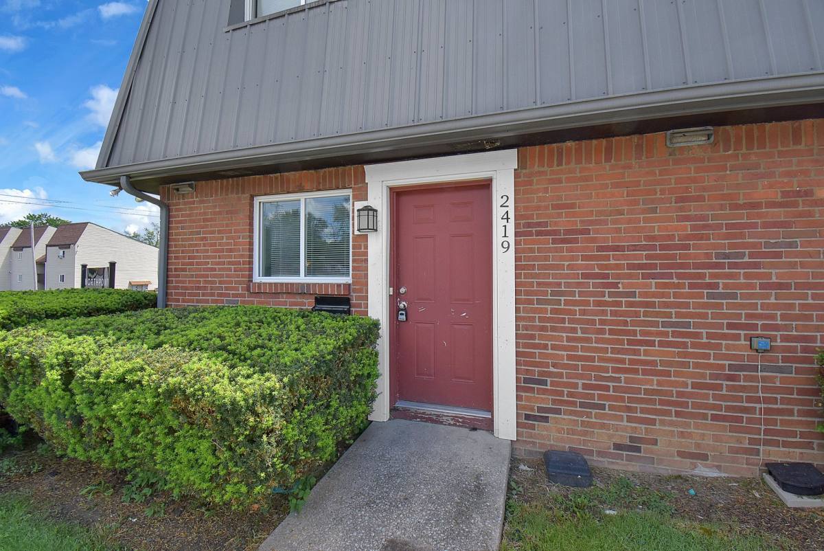 Townhouse for rent at 2407 Belcher Dr, Columbus, OH 43224