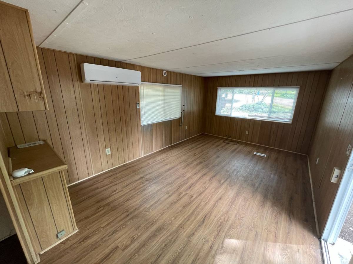 Apartment for rent at 4159 Dunsmuir Ave, Dunsmuir, CA 96025