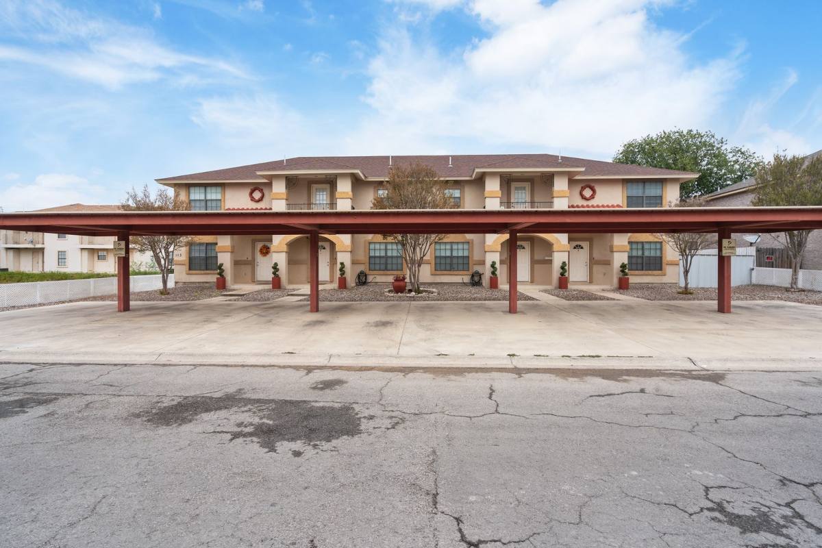 Apartment for rent at 113 Ramon Cardenas, Del Rio, TX 78840