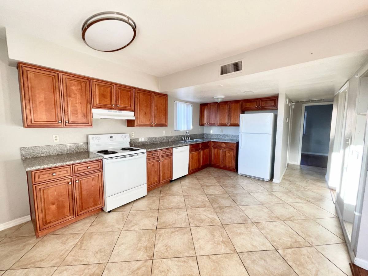 Apartment for rent at 2149 Exeter Dr, Las Vegas, NV 89156