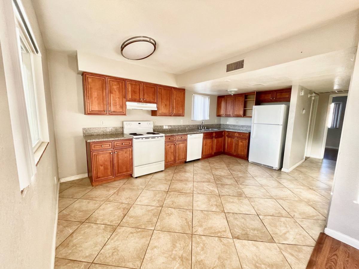 Apartment for rent at 2149 Exeter Dr, Las Vegas, NV 89156