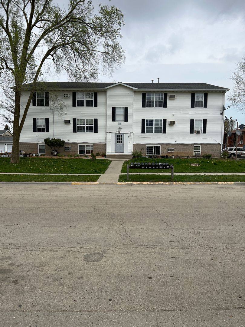 Apartment for rent at 2103 Christi Lane, Belvidere, IL 61008