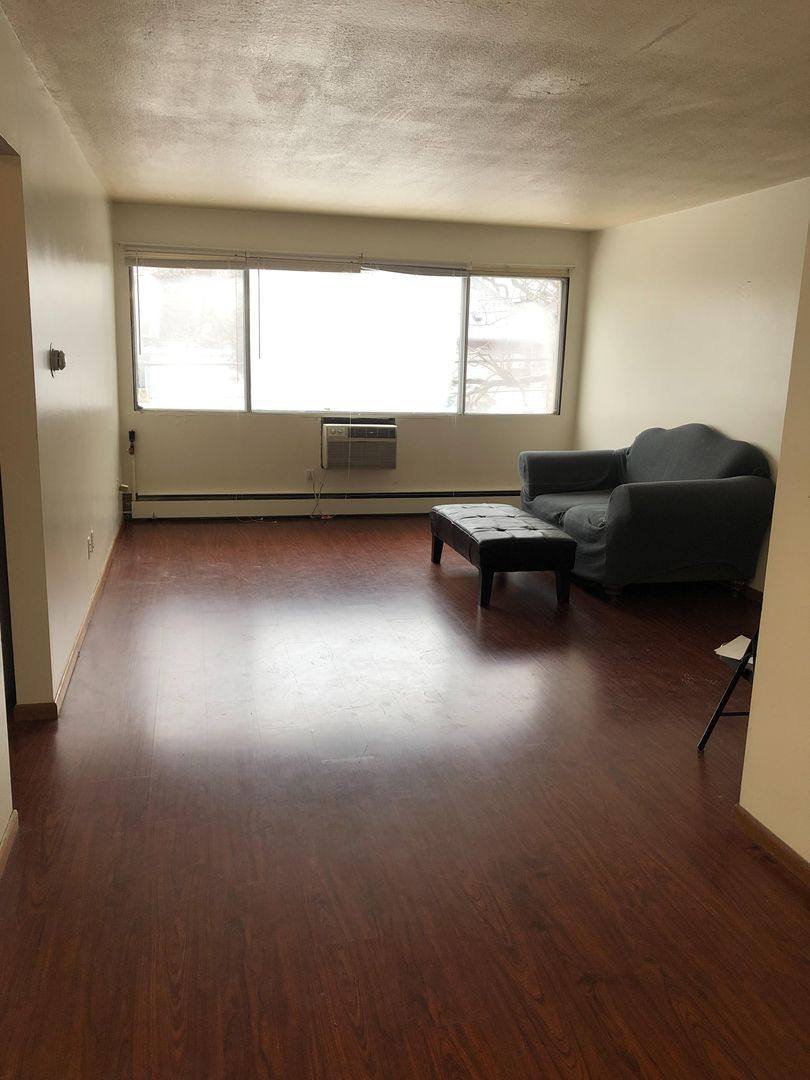 Apartment for rent at 720 6th Ave SE, Minneapolis, MN 55414
