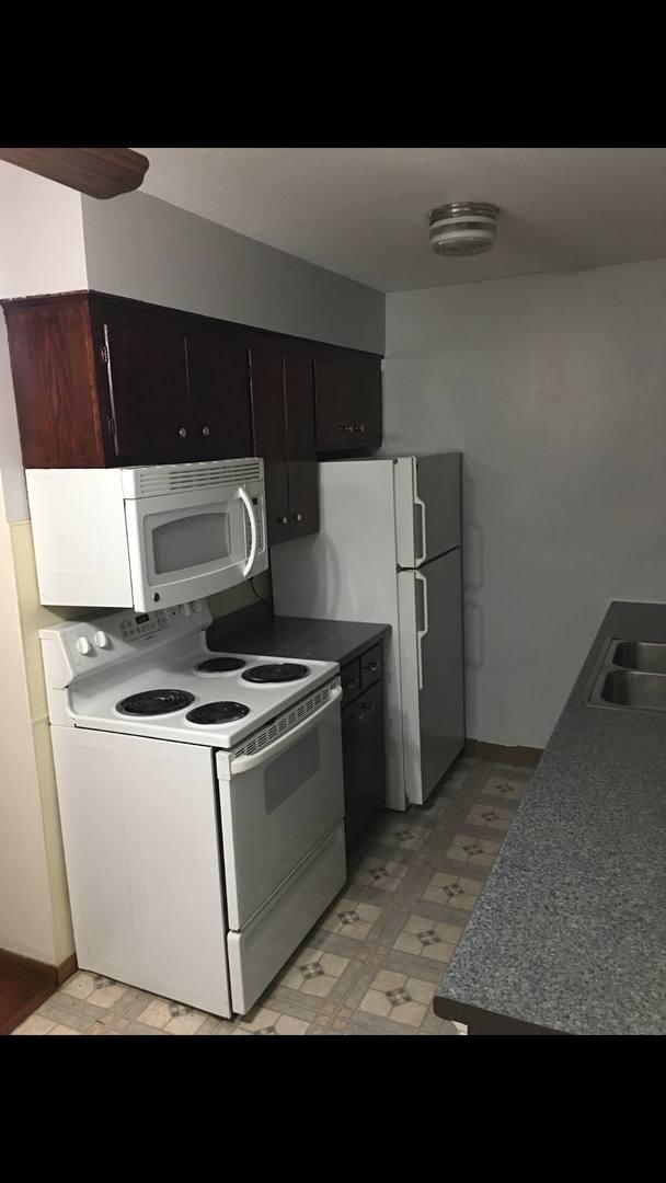 Apartment for rent at 720 6th Ave SE, Minneapolis, MN 55414