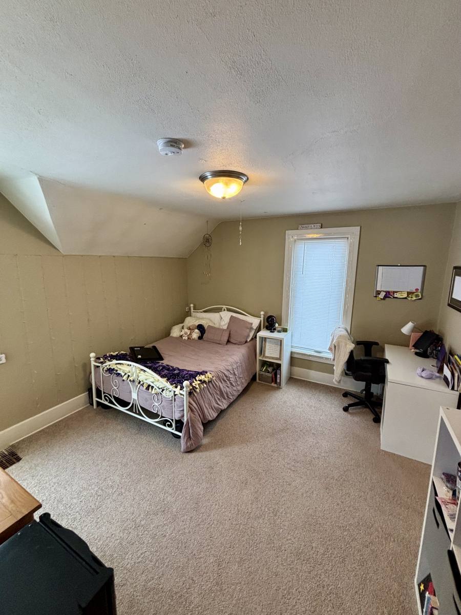 House for rent at 208 E Lewis St, Mankato, MN 56001