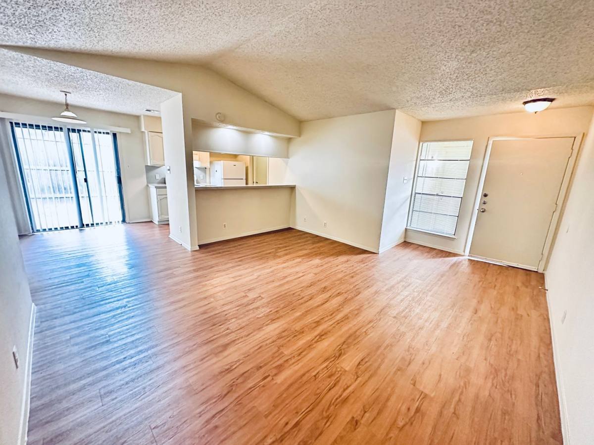 Townhouse for rent at 12504 Tree Line Dr, Austin, TX 78729
