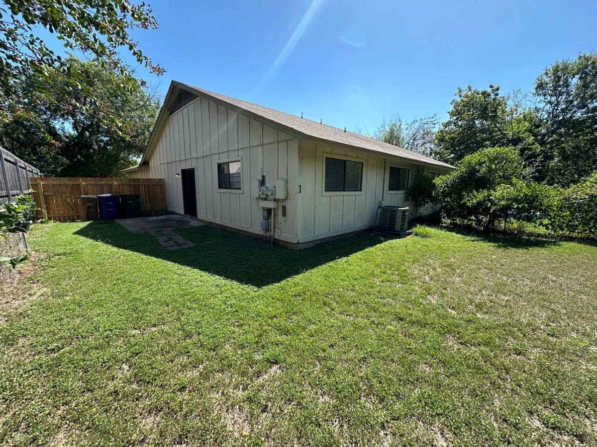 Townhouse for rent at 12504 Tree Line Dr, Austin, TX 78729