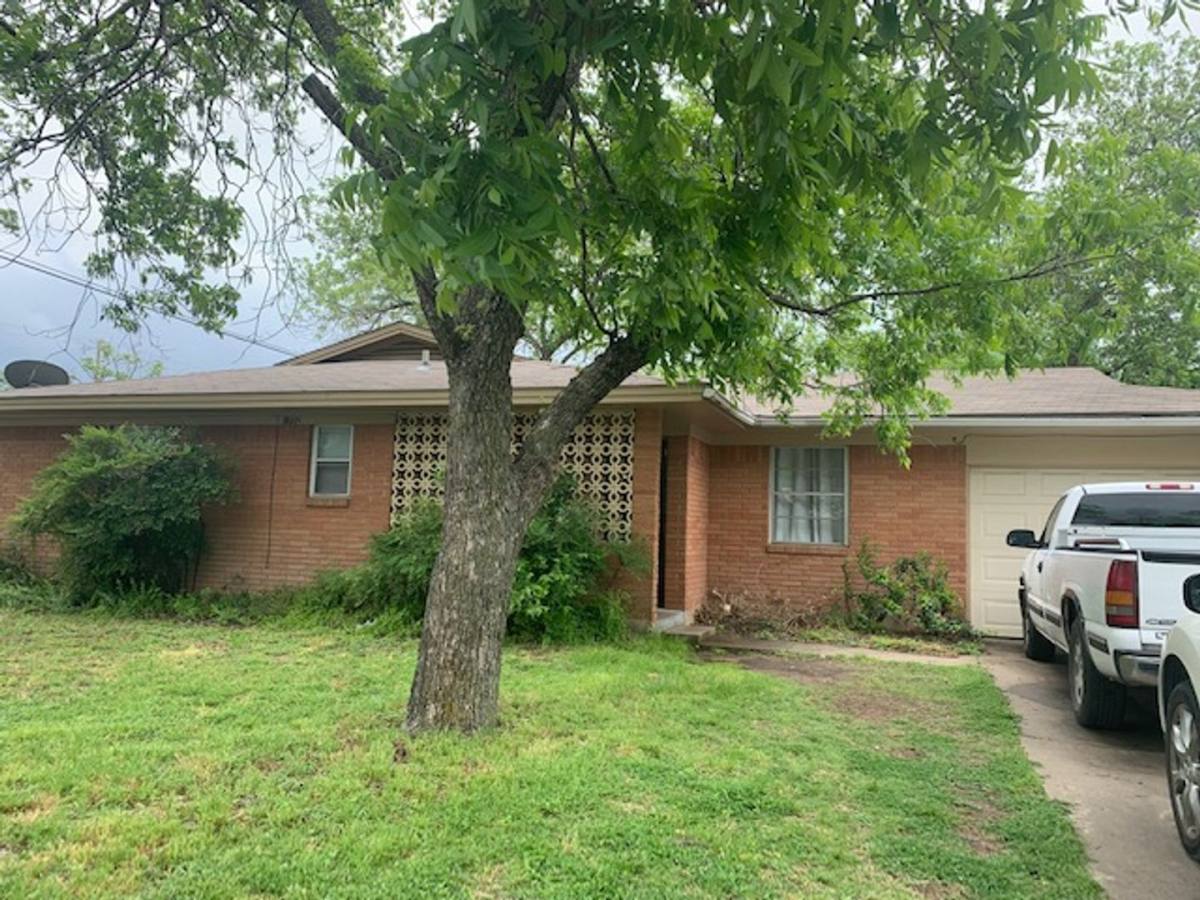 House for rent at 1702 N McCart St, Stephenville, TX 76401