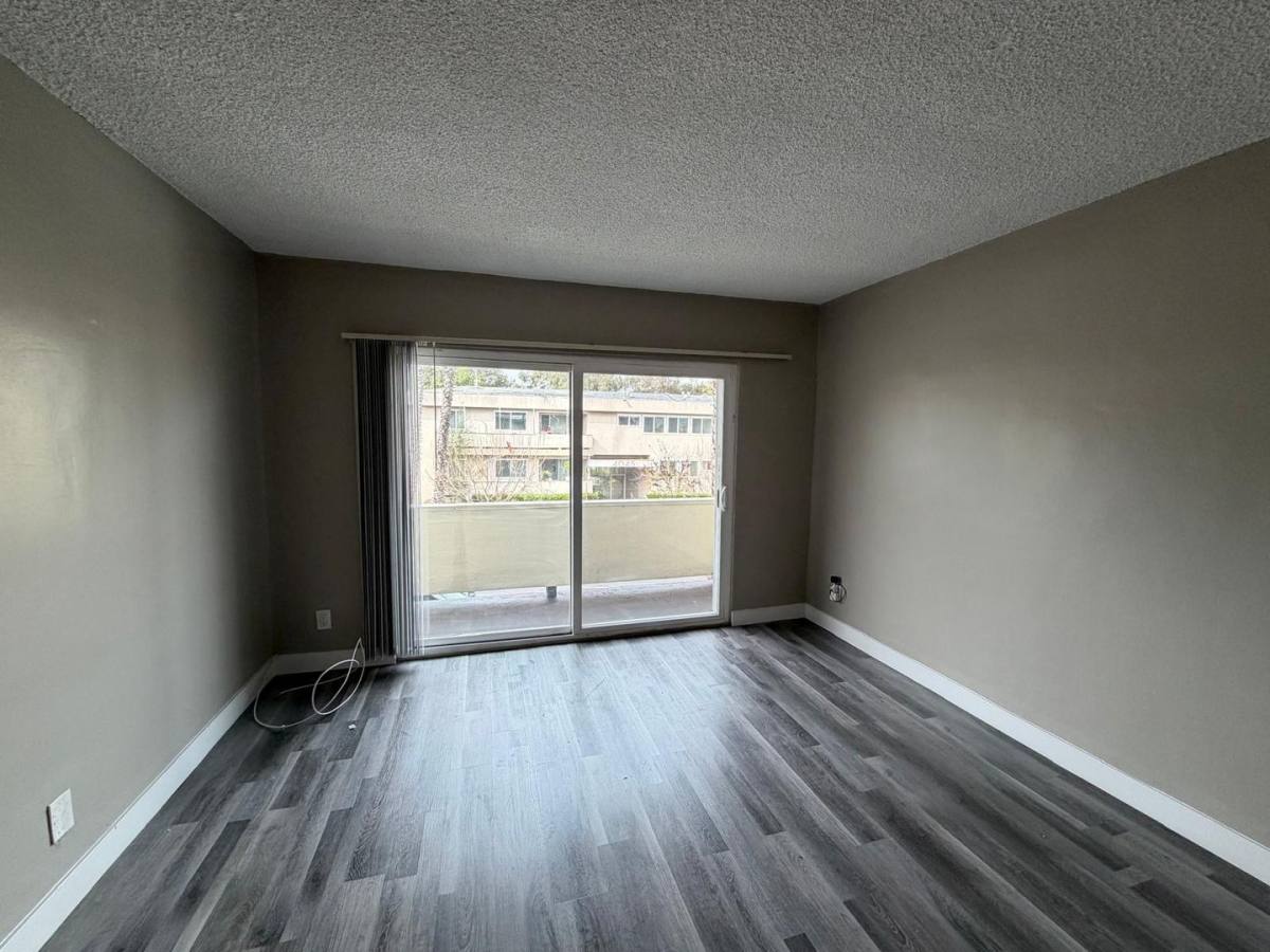 Apartment for rent at 4050 Stevely Ave, Los Angeles, CA 90008