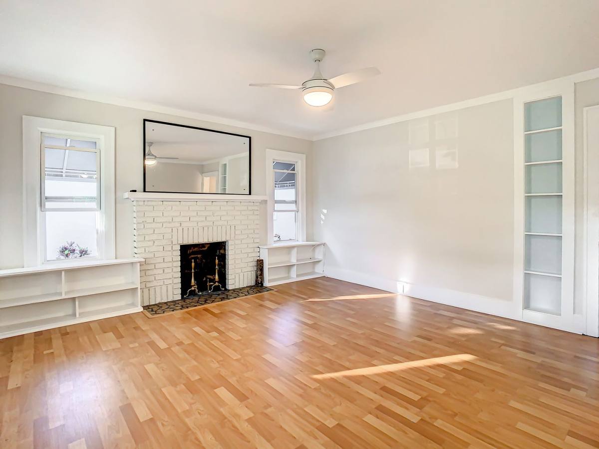 Apartment for rent at 2758 10th St, Saint Petersburg, FL 33704
