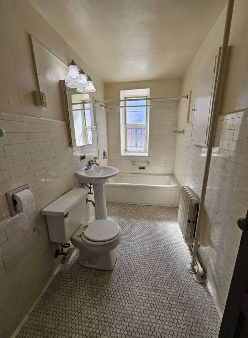Apartment for rent at 709 E Juneau Ave, Milwaukee, WI 53202