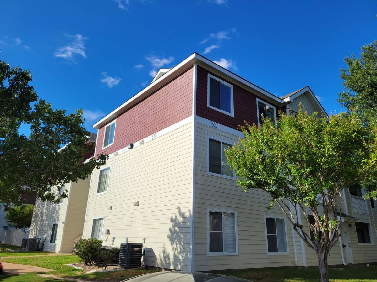 Apartment for rent at 529 SW Parkway, College Station, TX 77840