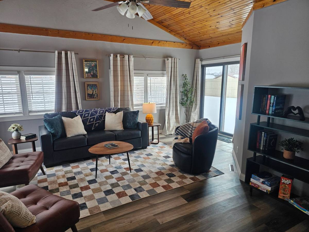 House for rent at 795 Country Club Dr, Greensburg, IN 47240