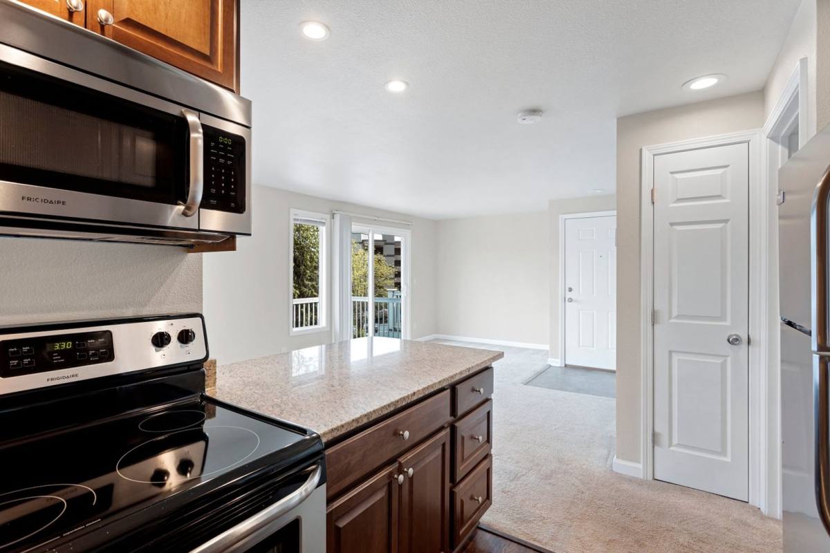 Apartment for rent at 11615 91st Lane NE, Kirkland, WA 98034