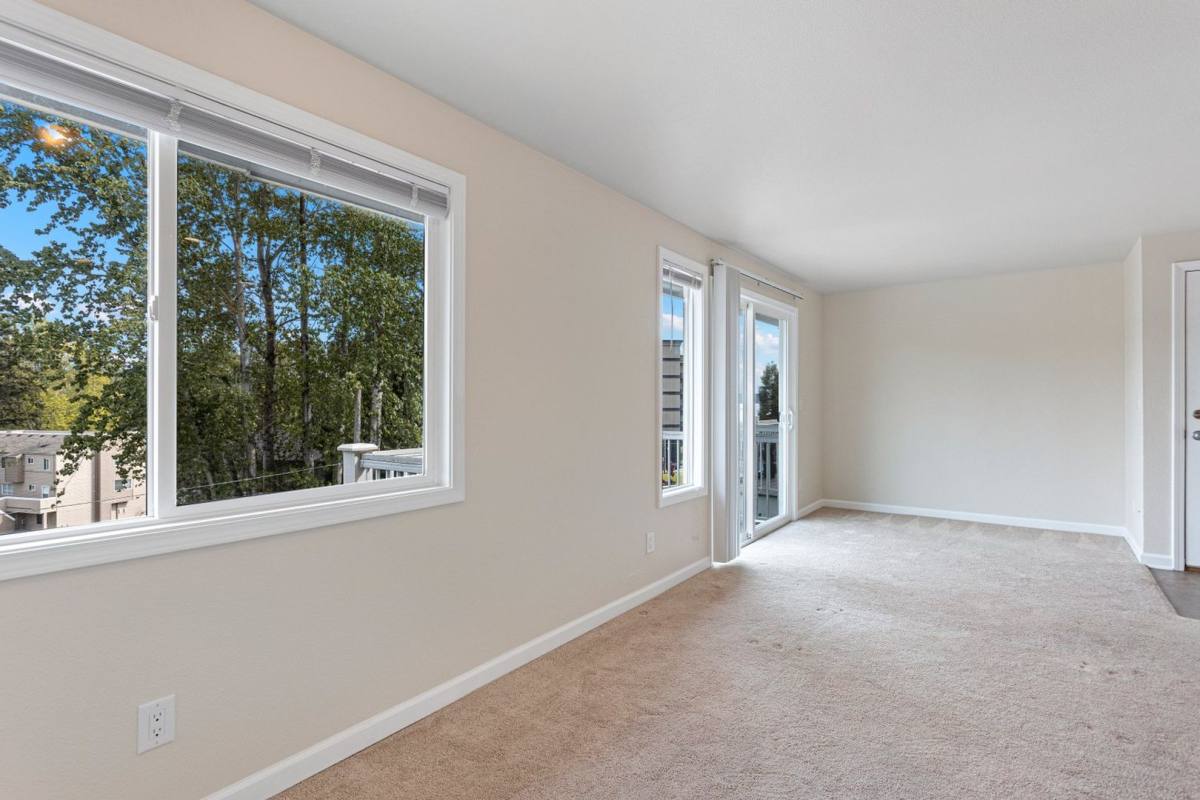 Apartment for rent at 11615 91st Lane NE, Kirkland, WA 98034