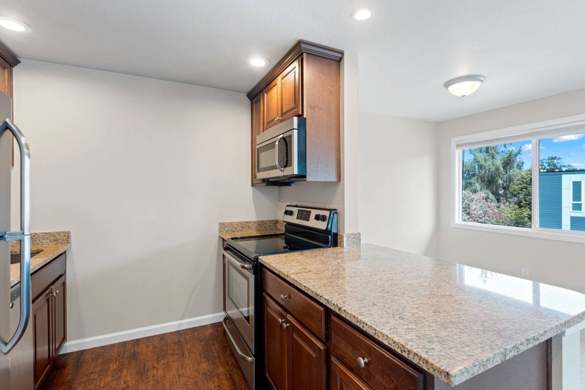 Apartment for rent at 11615 91st Lane NE, Kirkland, WA 98034