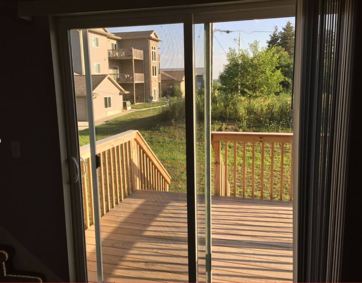 Condo for rent at 120 W Hills Lane, Waterloo, IA 50701