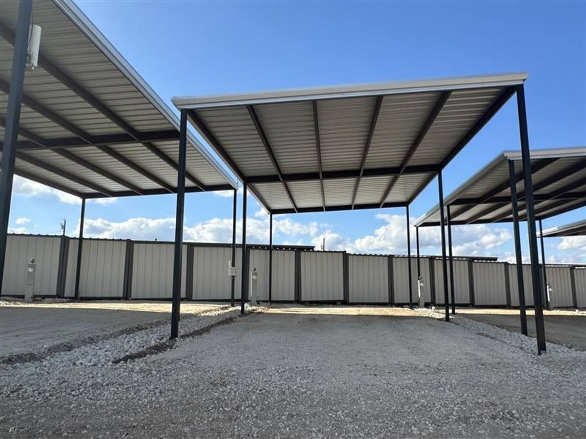 Townhouse for rent at 17750 Highway, Flint, TX 75762